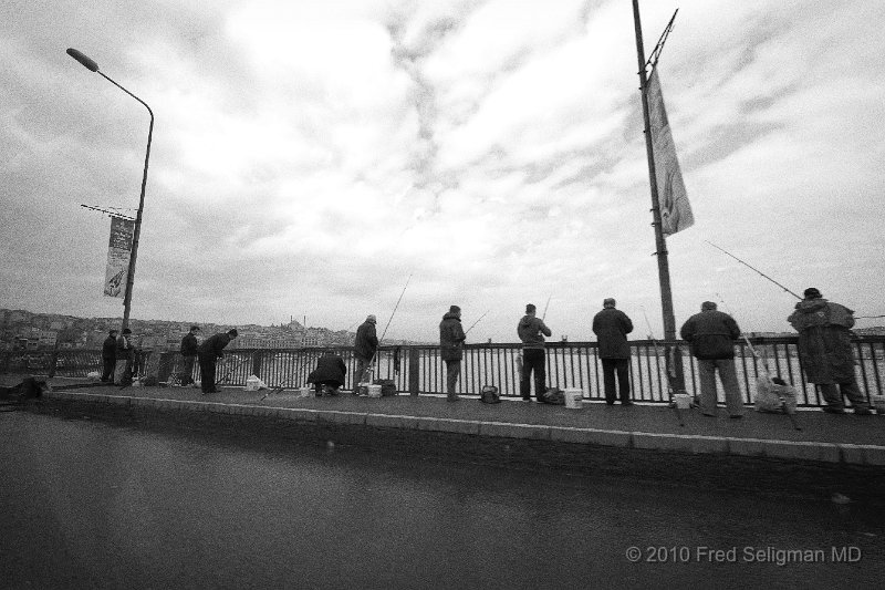20100401_040022 D3-Edit.jpg - Fishing, Galata Bridge